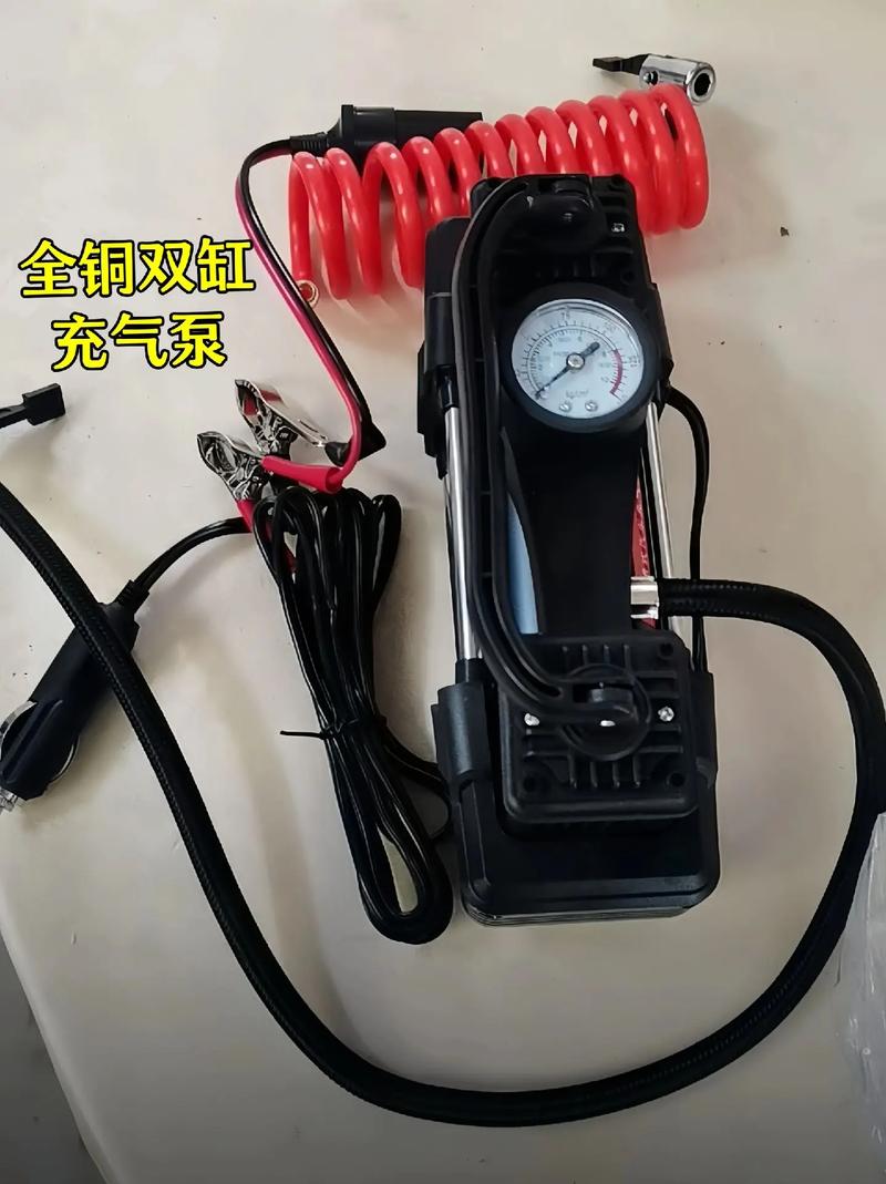 車(chē)載雙缸充氣泵 關(guān)鍵時(shí)刻的“隱形守護(hù)者”